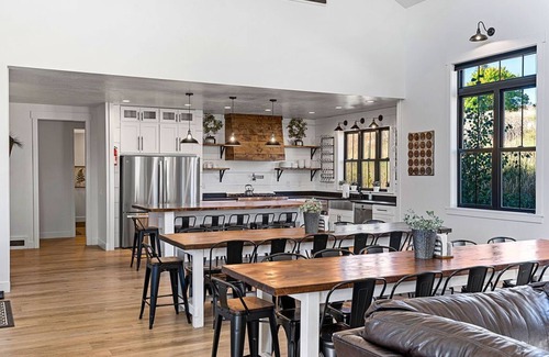 Garden City Sonstige | ** Neue Bauernhäuser am Bear Lake ** (90 Schlafplätze) !!