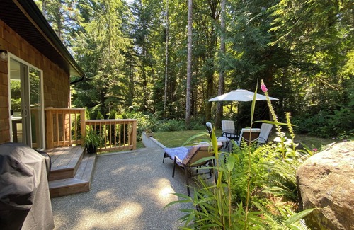 Sooke Haus | Cozy, very clean, forest setting. New King bed, tranquil space, close to town.
