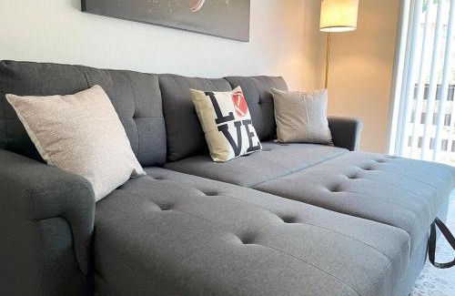 Canton Wohnung | New Hof Apt! -balcony - Pet Friendly - Sleeps 4