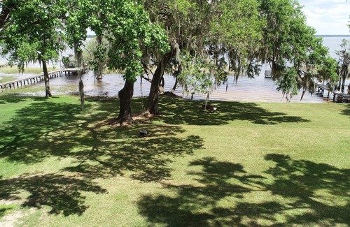 Waldo Haus | Neue Hausvermietung! 6 Hektar am Lake Santa Fe, 4BR 3BA, 192 Meter von Lake Frontage!