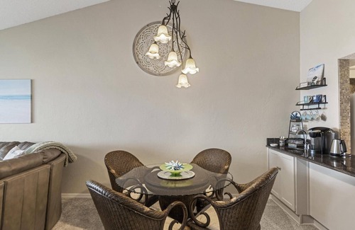 Flagler Beach Eigentumswohnung | New Intracoastal Oasis | Flagler Beach | Intracoastal Views | Walk To The Beach | Solar Heated Pool