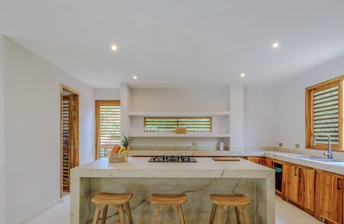 Palomino Villa | New KeyPoint: Luxury Palomino Beach Höuse