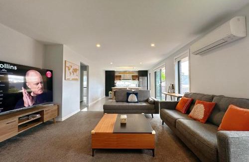 Kingston Haus | New Kingston Trampoline House