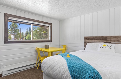 West Yellowstone Hotel | New Lazy Duck Inn #17 Double Queen