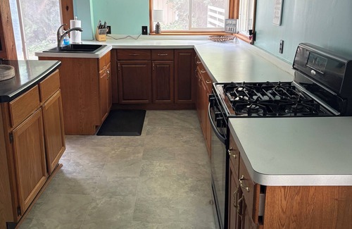 Brooklyn Haus | New listing! 3bedroom 2full bath cottage on Wamplers lake in Brooklyn, Mi.