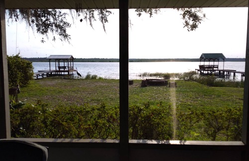 Fort McCoy Haus | -NEW LISTING- Lake Front 1300sq ft Home, Ocala National Forest, Salt Springs