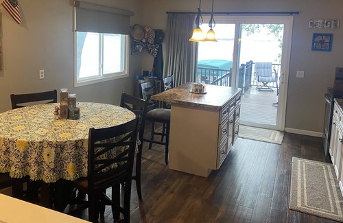 Watertown Kabine | (New Listing) Relax at Lake Kampeska - Multi-Family Cabin