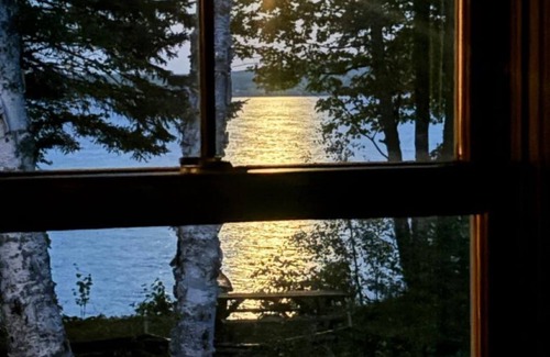 Herbster Hütte | New Listing!!! Ripple View is available for guest stays on Lake Superior!