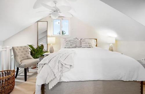 Nassau Haus | NEW LUXE Caribbean Cottage in THE BAHAMAS with Canal Access!