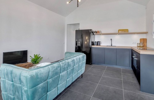 Tera Kora Wohnung | New & luxurious Two Bedroom Apartment at the Water