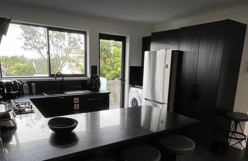 Auckland Haus | New lynn dream guest house