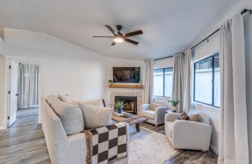 Sierra Vista Haus | New! Modern Family Friendly The Desert Nest