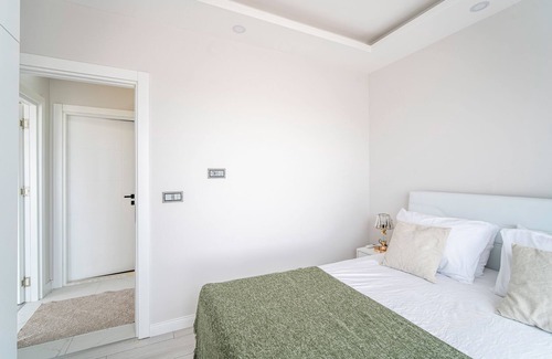 Aksu Wohnung | New Modern Residence w Shared Pool in Antalya Aksu