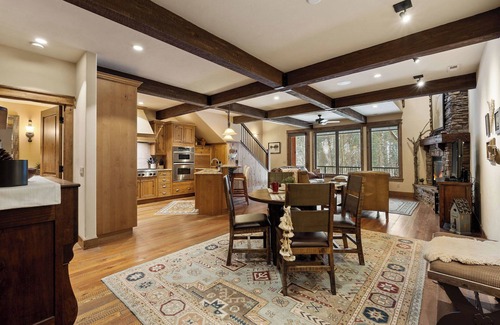 Bigfork Eigentumswohnung | New! Next to Swan River, Flathead Lake, Downtown Bigfork