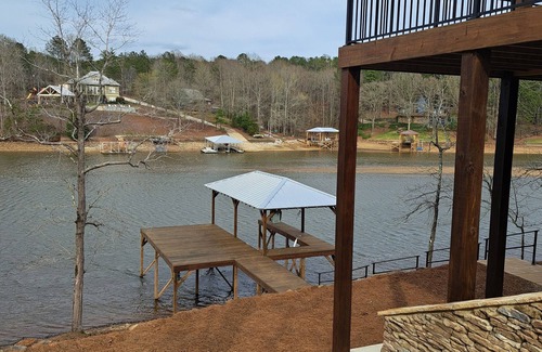 Wedowee Haus | New on the Market 6bd/4.5ba Sleeps 16