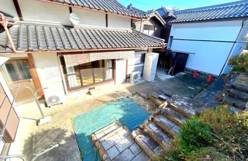 Fukuchiyama Haus | New Open ! 田舎の一棟貸 お庭でBBQやプール遊びができる貸切の宿 3ぴーす