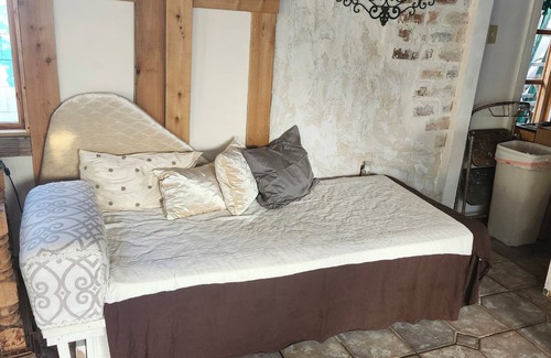 Milneburg Wohnung | New Orleans Pool House