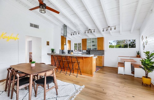 Sunrise Vista Chino Villa | New Palm Springs Movie Colony Private Oasis: Saltwater Pool, Spa, Stunning Views