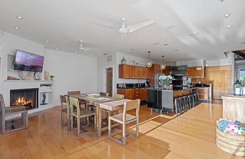 Wilbur-By-The-Sea Haus | NEW Private Million Dollar Riverfront Retreat