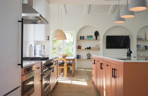 Key West Haus | NEW Private Pool & Docking - Floralee House