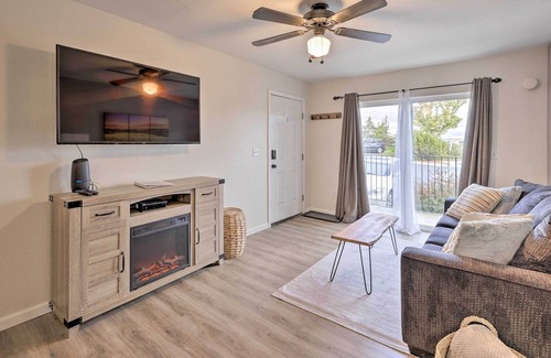 Pullman Eigentumswohnung | NEW! Pullman Condo w/ Balcony ~ 1 Mi to WSU Campus