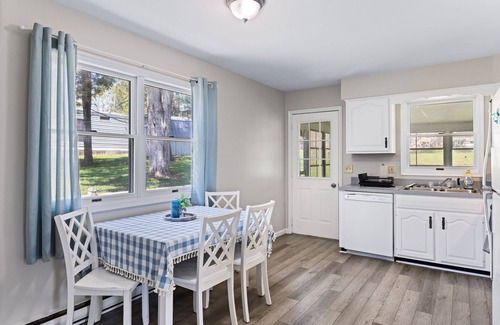 Mifflinburg Haus | New Renovated House within Campground