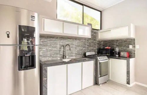 El Cerro Eigentumswohnung | New Spacious 2BR/full kitchen with parking