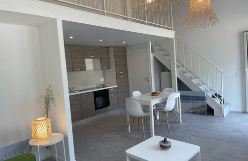 Saint-Pierre-d'Oleron Wohnung | New studio, in the heart near the salt marshes , the golf and the beach.