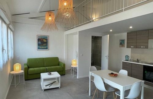 Saint-Pierre-d'Oleron Wohnung | New studio, in the heart near the salt marshes , the golf and the beach.