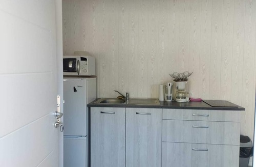 Verthier Wohnung | Neues Studio am Rande des Sees von Annecy