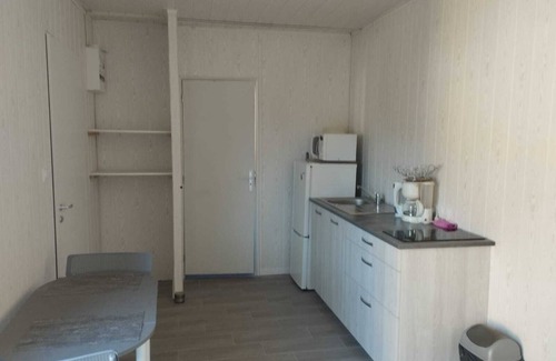 Verthier Wohnung | Neues Studio am Rande des Sees von Annecy