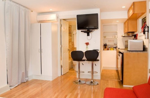 Mount Pleasant Wohnung | New studio/carriage house w/parking