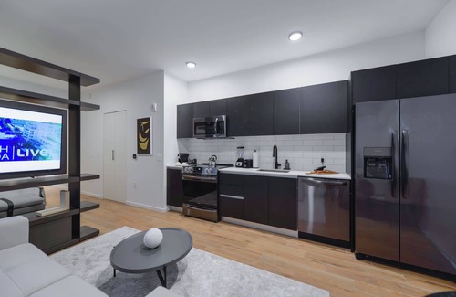 Downtown Miami Wohnung | New Studio with No Fees & Free Beach Club Access