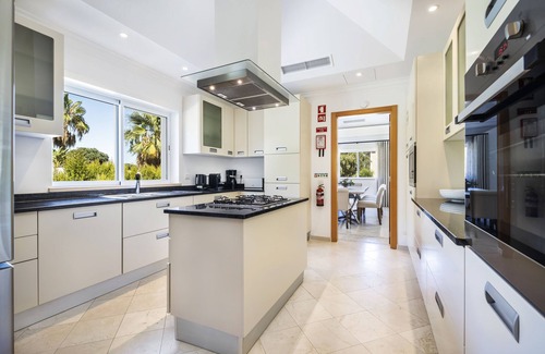 Almancil Haus | NEU !!! Fantastische Villa mit 5 Schlafzimmern in der Nähe des Campus und der Hütte