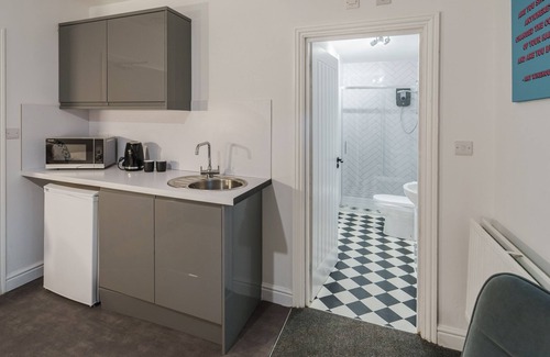 Derby Wohnung | Deluxe-King-Studio-Ensuite mit Dusche