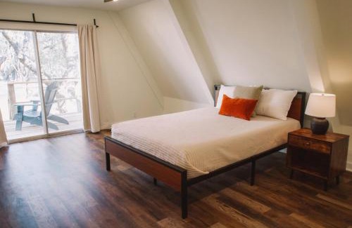 Spring Branch Haus | NEW - Unique A-frame in Canyon Lake