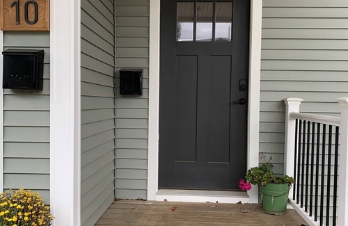 Lisbon Falls Haus | Newer 1 bedroom 1 bath furnished apartment in quiet Maine town