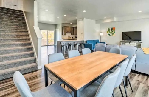 Layton Haus | Newer 3 bdr near Snowbasin, Hill AFB, Ogden, Pets