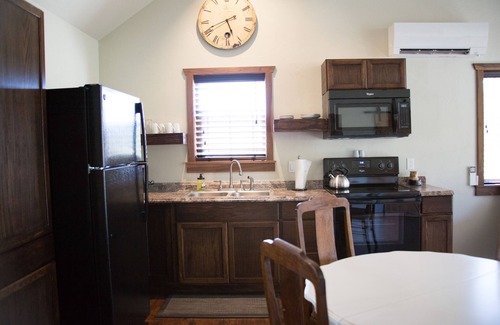 Coram Kabine | Neubau nur wenige Minuten vom Glacier National Park entfernt