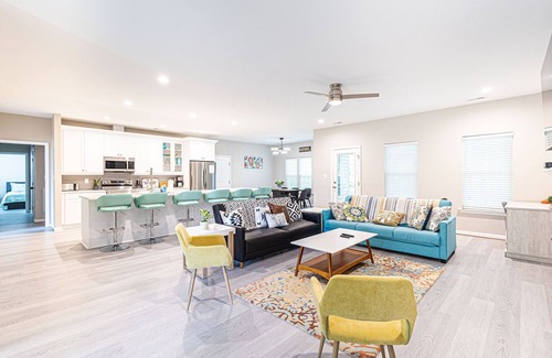 Reservoir Haus | Newly built 5 Bedroom Rancher with 2 master's and a big yard with playground