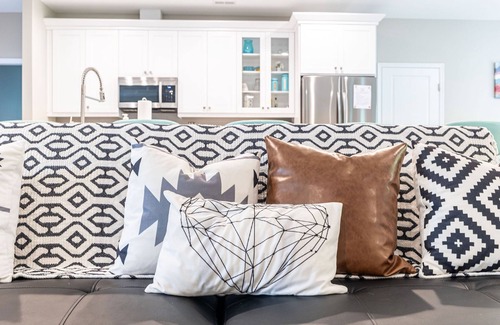 Reservoir Haus | Newly built 5 Bedroom Rancher with 2 master's and a big yard with playground