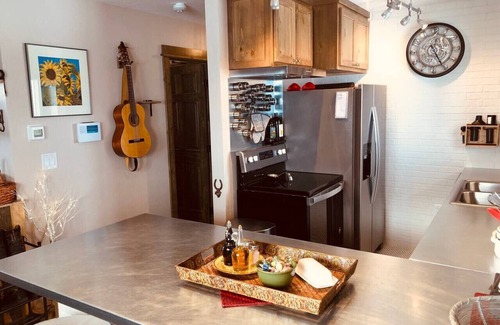 Wapiti Skihütte | Newly Built Chalet Cody to Wapiti to Yellowstone