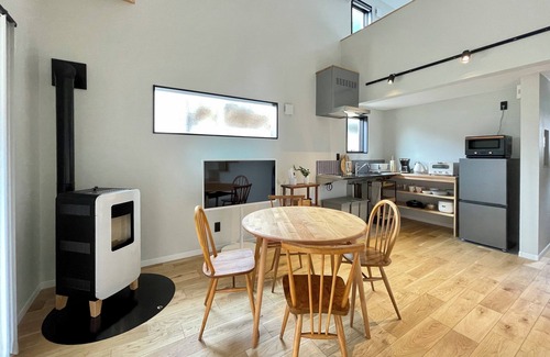 Yuzawa-machi Hütte | Newly built private cottage in Yuzawa, Spruce Cottage Base for skiing/snowboarding, nature and art