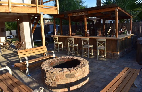 Roosevelt Wohnung | Newly Built Rustic Studio with Pool, Hot tub, Firepit and More