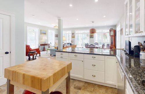 Spruce Head Haus | Newly-constructed, bayfront retreat with fast WiFi, firepit, & private beach