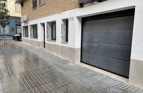 Distrito Noroeste Wohnung | Neu Renovierte Wohnung mit Privatem Parkplatz im Herzen von Córdoba