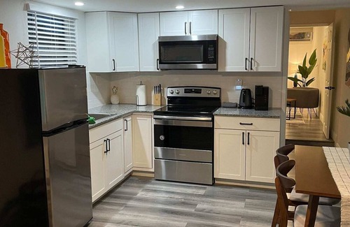 Sunset Wohnung | Newly refurbished apartment with private garden