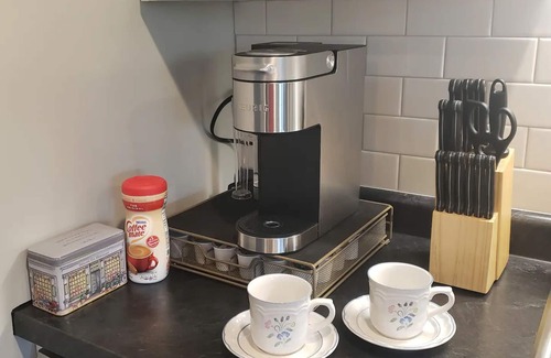 Barrington Haus | Newly Remodeled 2BR 2BA Home ★ Close to Barrington