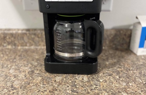 East Lansing Wohnung | Newly Remodeled and Cozy Apartment close to MSU, Hospitals, and Entertainment!