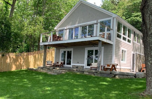 Camden Haus | Newly remodeled home on Megunticook Lake 5 minutes from the Camden harbor